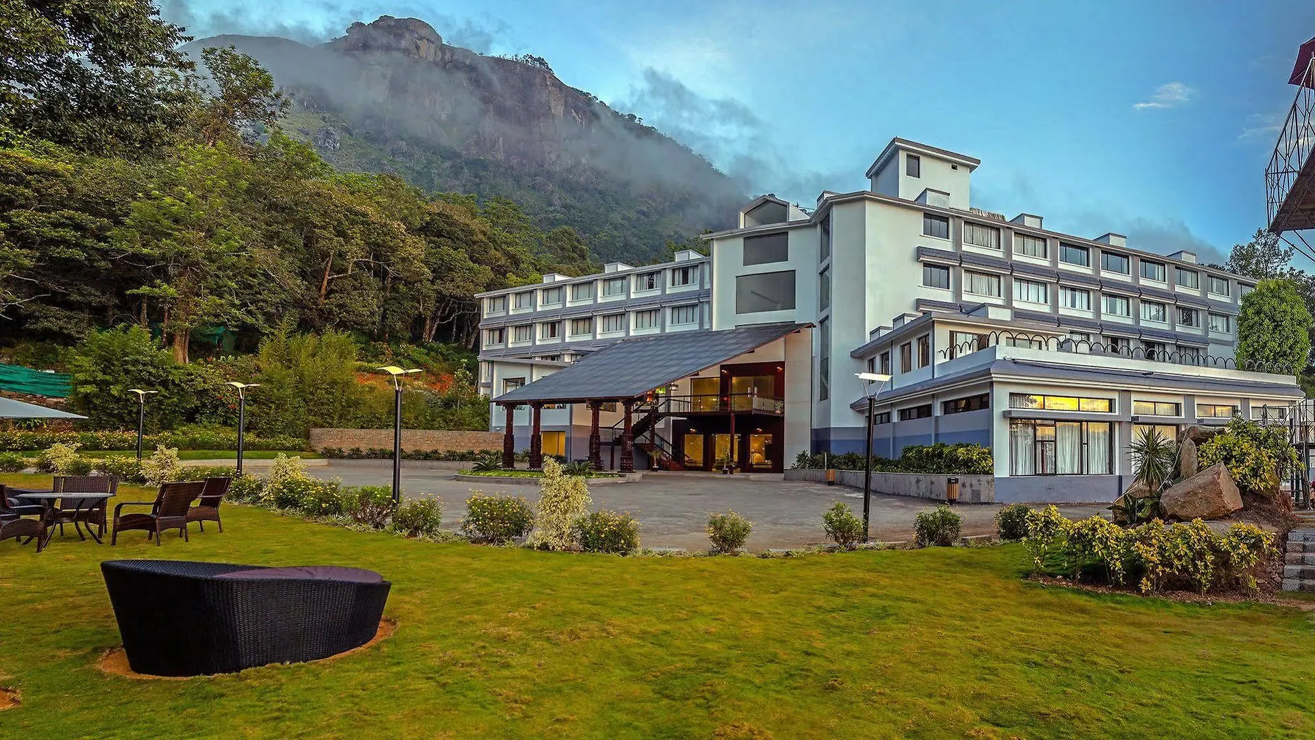 Munnar - Terrace Greens, A Sterling Holidays Resort 4*,  Indie
